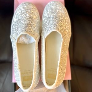 Let’s triple glitter slip on. Great for wedding! Size 9. NWT in original box.